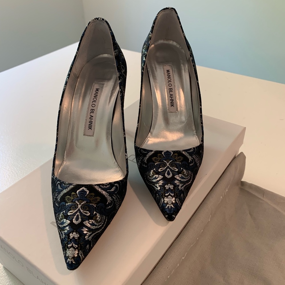 Manolo Blahnik Blue and Silver Brocade Heels - Picture 6 of 7
